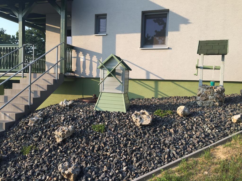 Wellness Pension Inovec Jalsove Rum bild