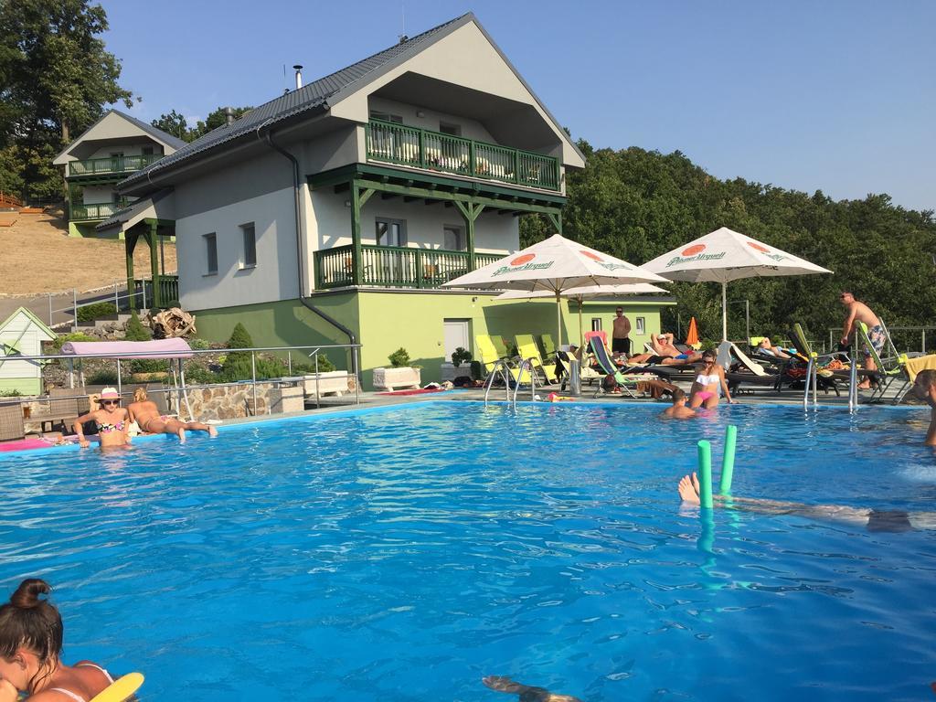 Wellness Pension Inovec Jalsove Exteriör bild