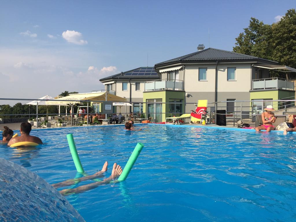 Wellness Pension Inovec Jalsove Exteriör bild